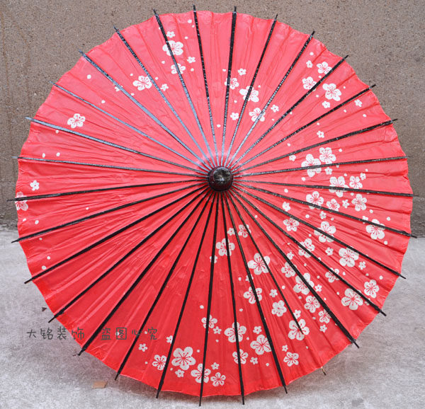 Red cherry blossom craft oil paper umbrella Animation cos umbrella Mid-Autumn Festival National Day restaurant shop decoration umbrella a variety of