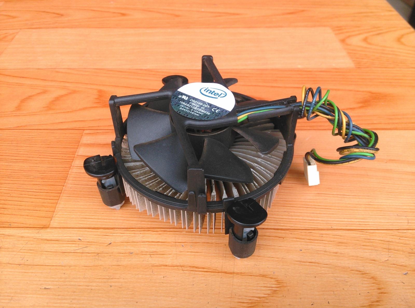 intelIntelCPU radiator 775 pin 1156 pin 1155 pin 1150 pin AMD copper tube fan