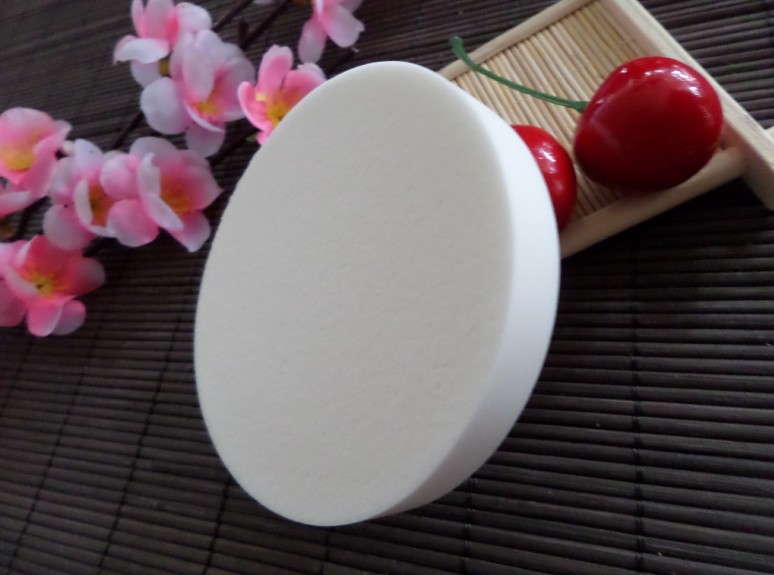 Imported dry and wet dual-use powder puff large white puff BB cream foundation liquid puff beauty makeup tool round soft