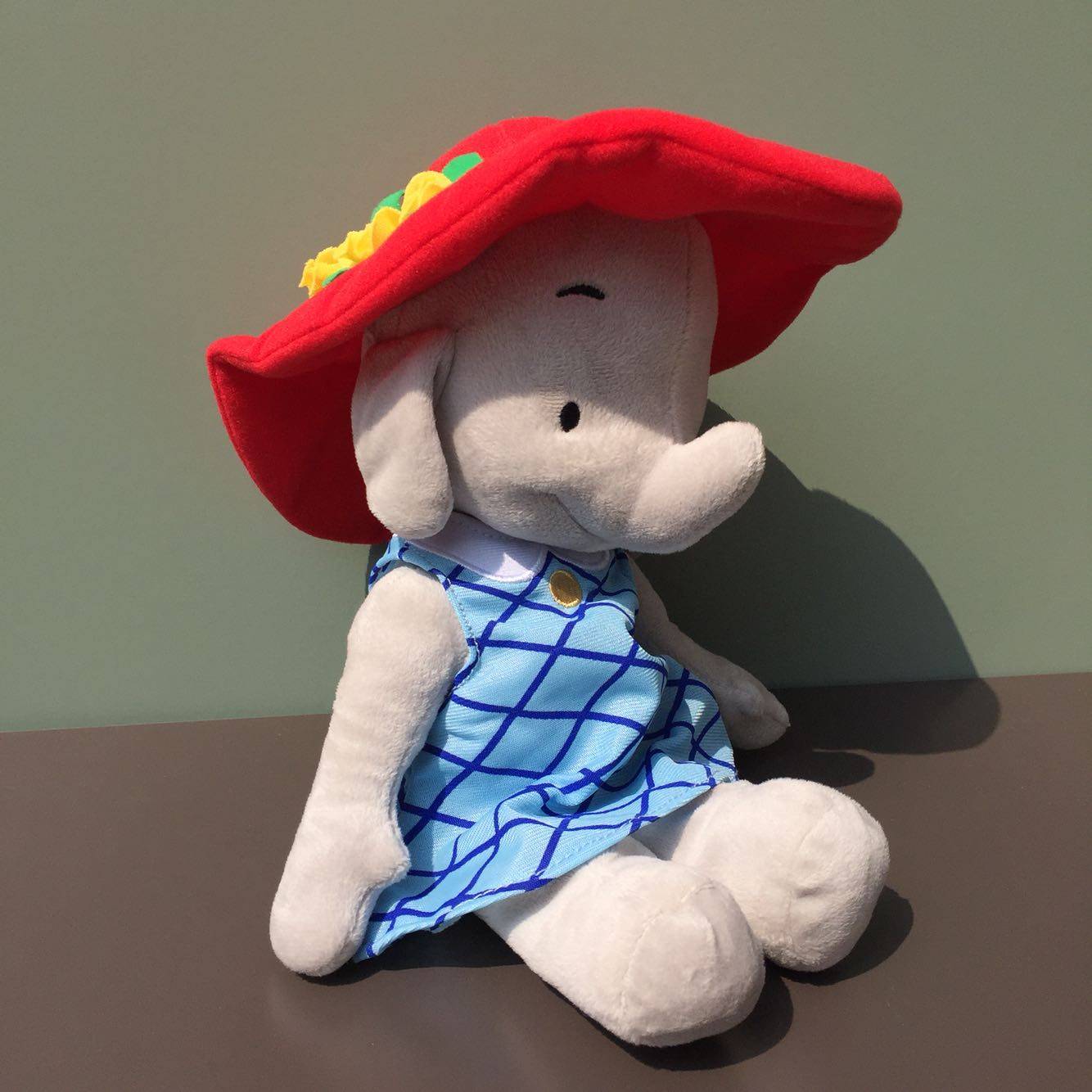 Singing Red Hat Little Ella plush pacifies dolls to make good music toys baby New Year's gift