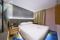  Liv Hotel (Guangzhou Tianhe Gangding Subway Station Branch) Lizhi Big Bed Room