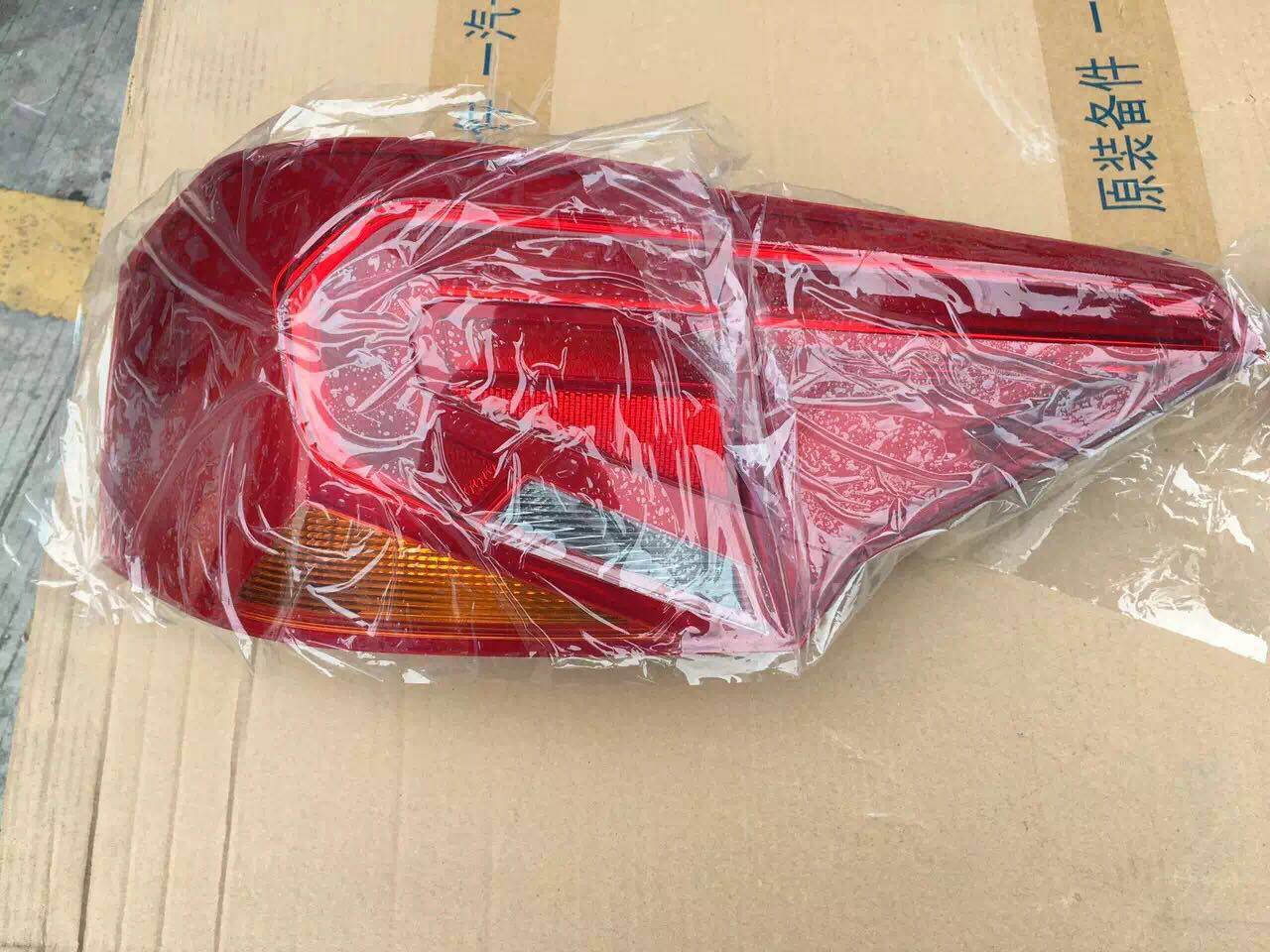 New Jetta Rear Tail Light Rear Bending Light Flat Light Assembly Rear Tail Light Brake Light Original Parts