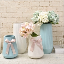 Creative ceramic vase European home living room bedroom decoration TV cabinet Simple flower arrangement decoration small ornaments