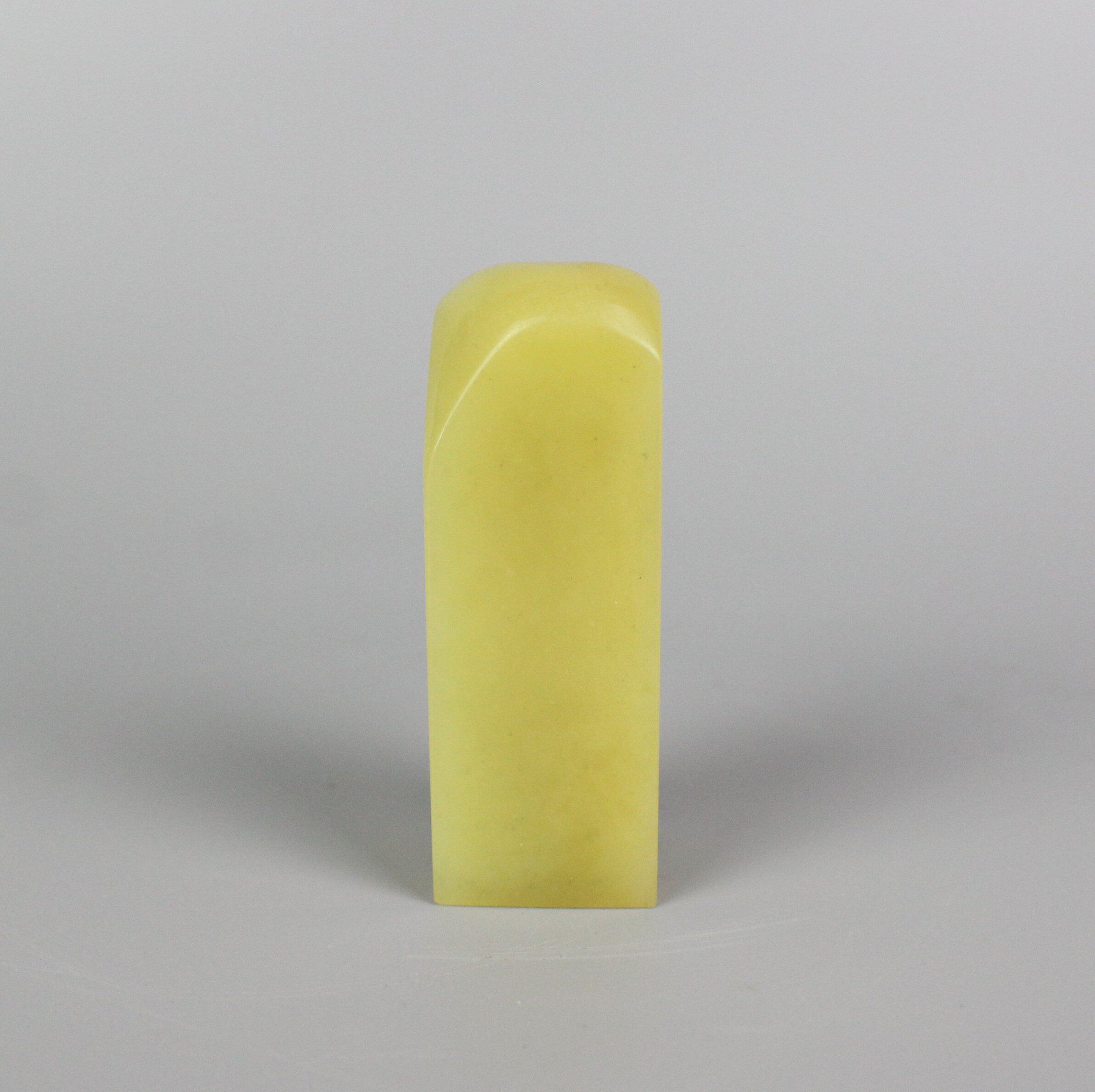 Light frozen square seal softly beautifully A stock Qingtian gold stone seal engraving pure handicraft calligraphy and painting