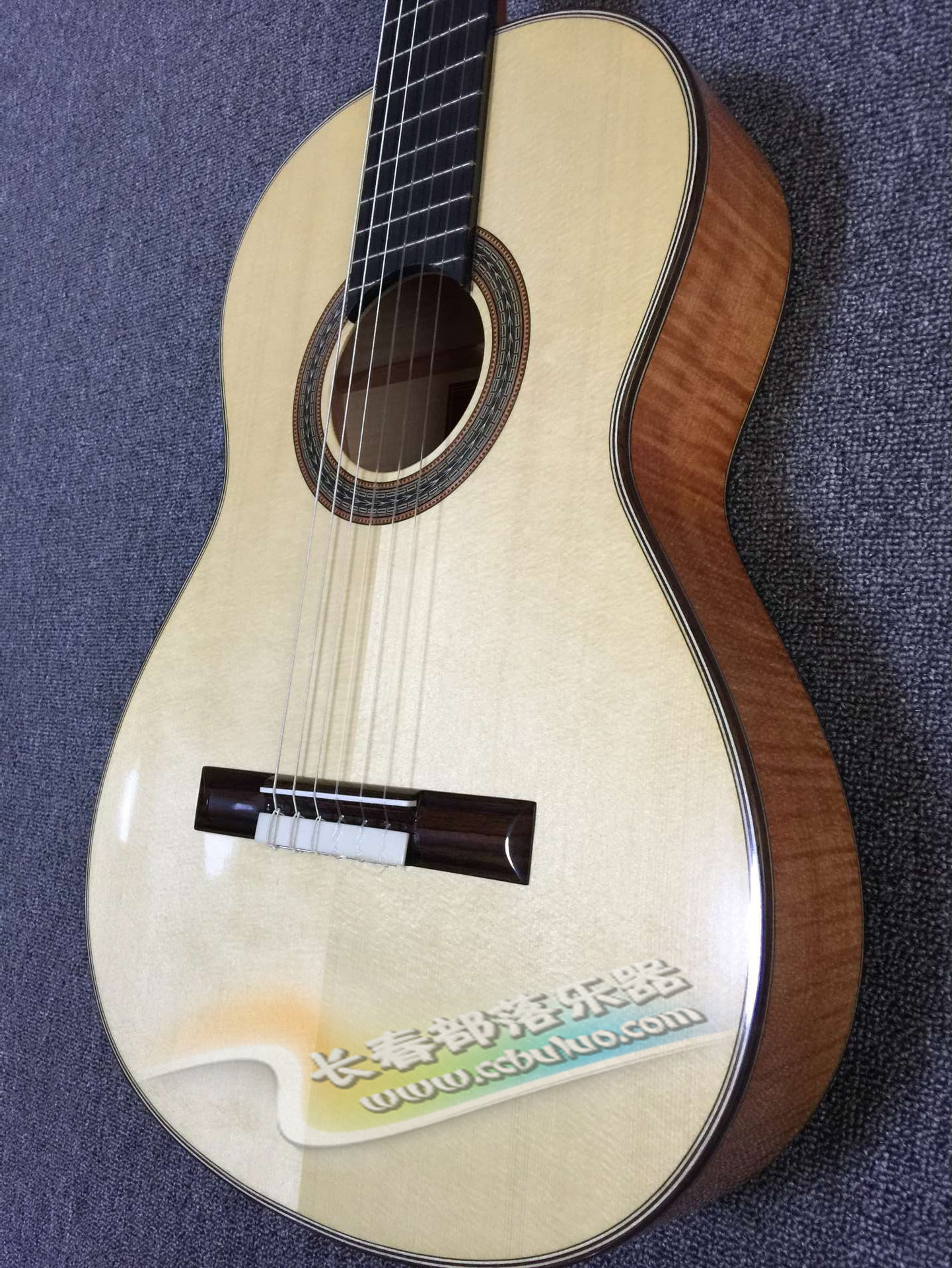 Tribal harmonica Martin NiMartiez Torres S full veneer classical guitar