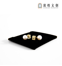 Dunhuang Wenchuang original positive and negative double design earrings girl heart exquisite small objects to send girlfriend creative gifts