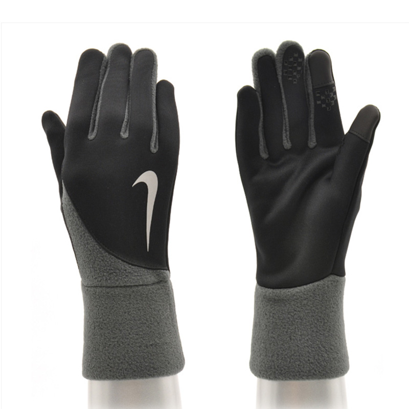 nike winter gloves womens