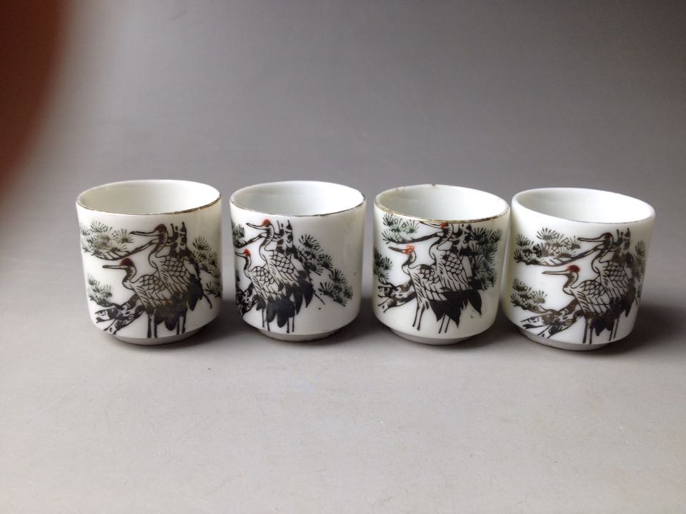 A total of 4 pieces for the return porcelain tea set in Japan
