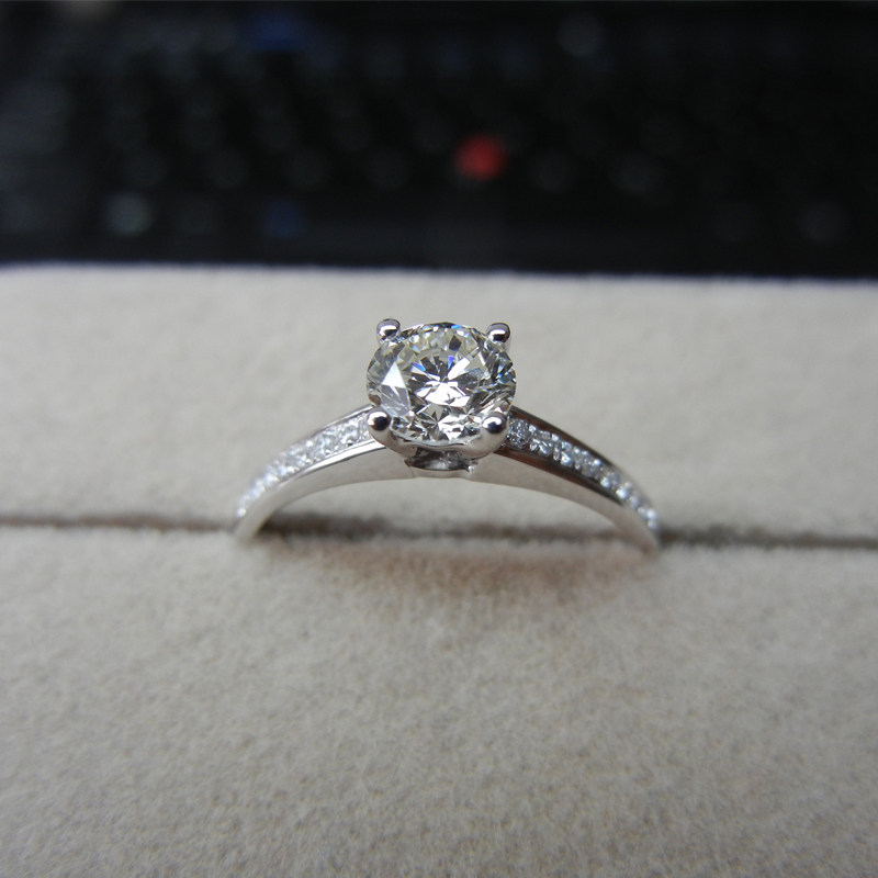 58 IJ color VVS net degree main drill 51 allocation drill 7 points 18K gold inlay support for recheck and inspection