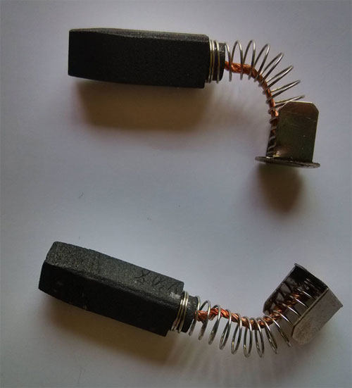 FURUNO FR-1510 1525 2115 2125 2117 21272817 2827 Radar Motor Carbon Brush