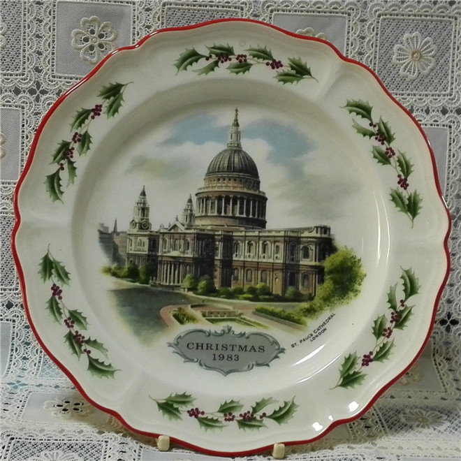 Wedgwood Wedgwood 1983 Annual Collection of St Paul's Cathedral.