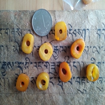 diy rosary bracelet accessories Tibet old beeswax with the shape of the buckle back Cloud spacer loose beads pendant spot