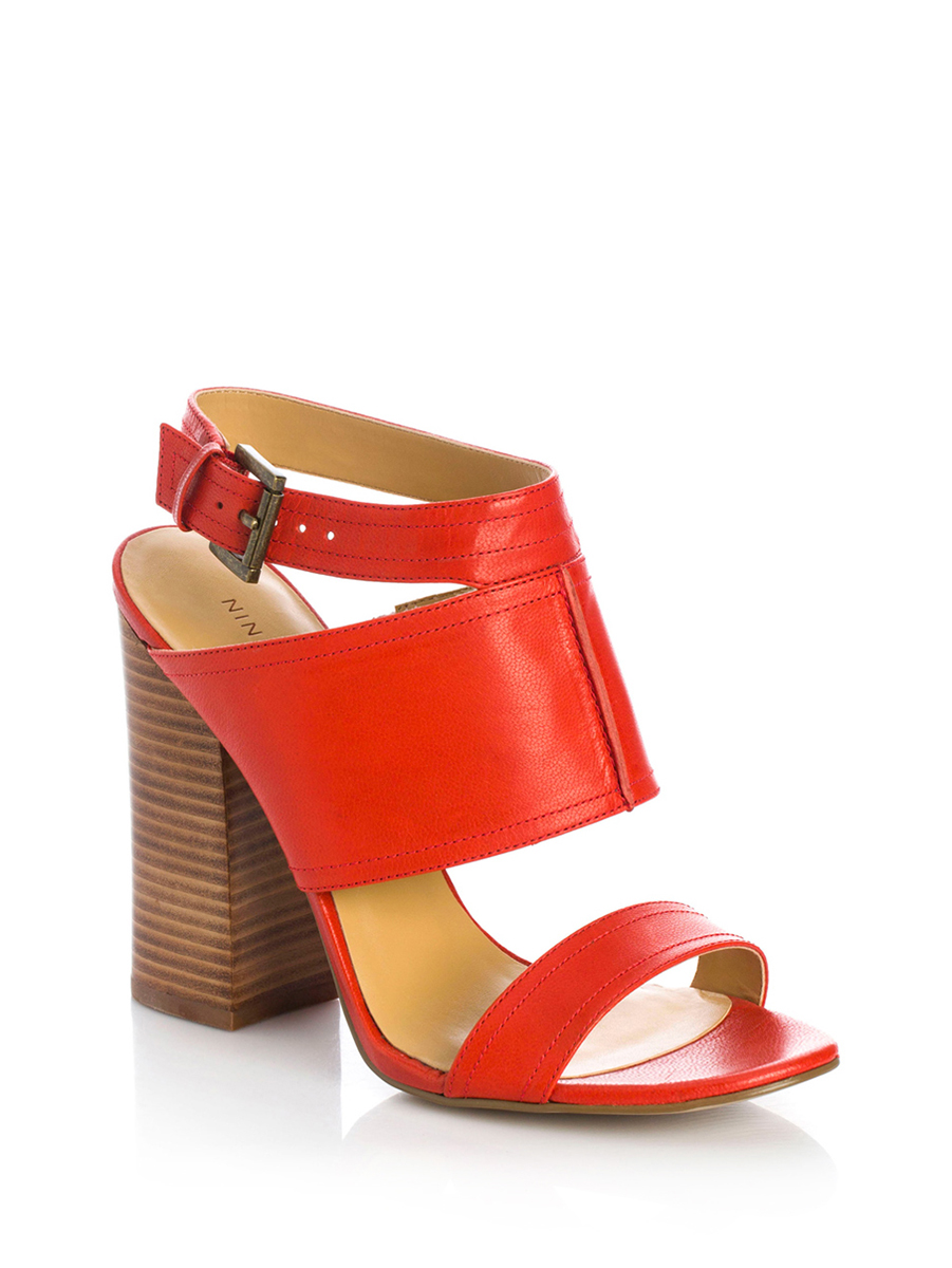 Nine West/玖熙 红色牛皮宽绑带粗高跟鞋