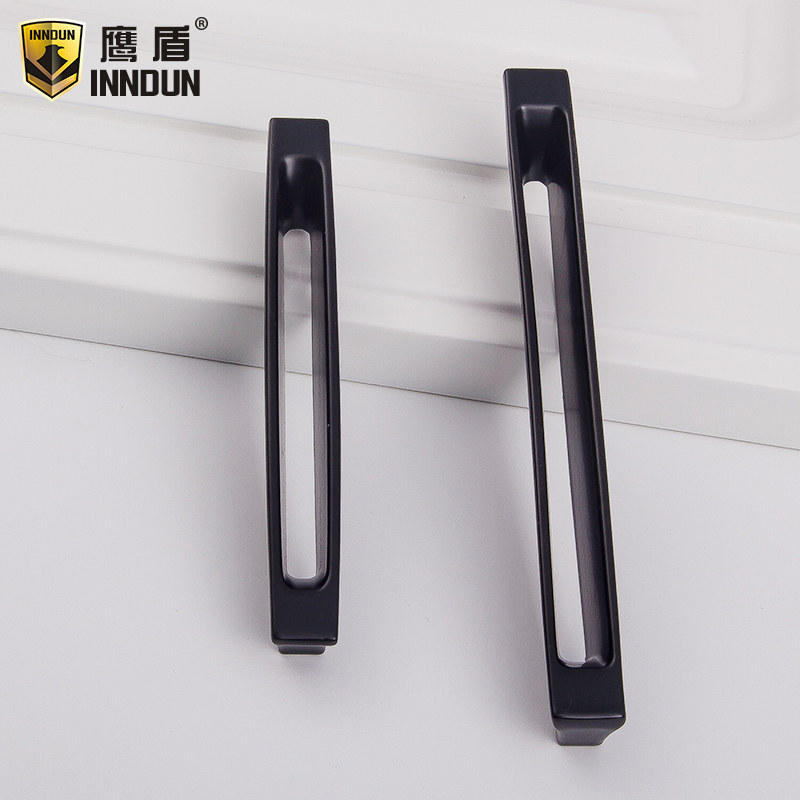 ӥ��ŷʽ�Ǻ�ɫ����8537