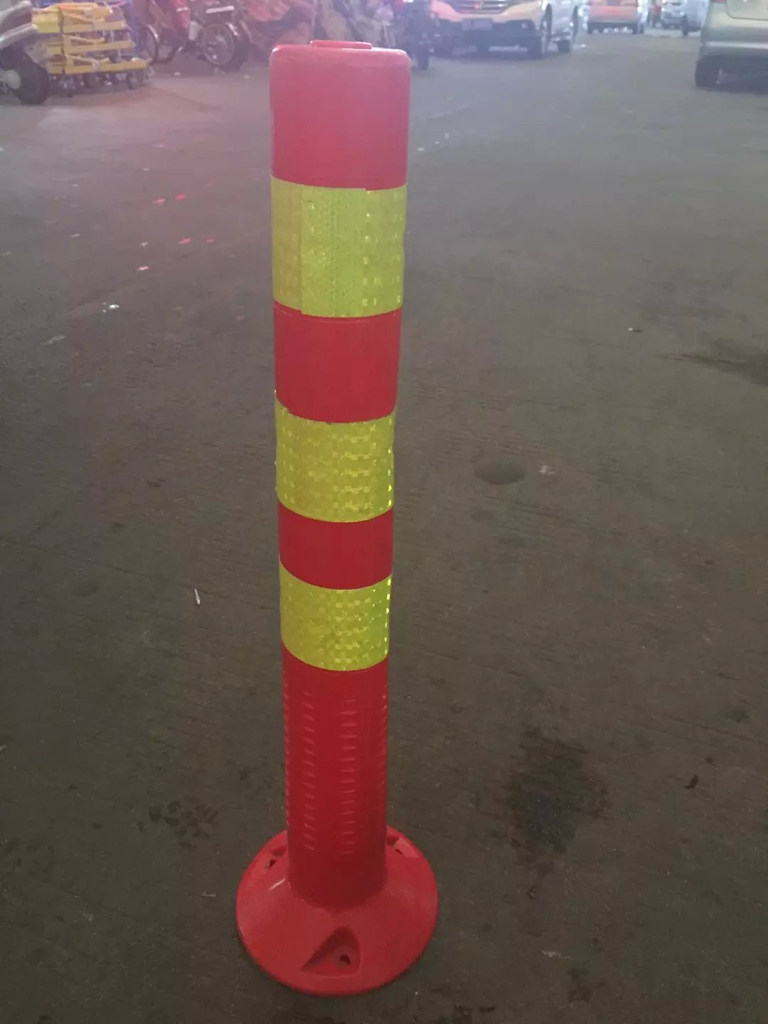 70CM plastic warning column Elastic column Steel pipe isolation pile guardrail Traffic facilities reflective column anti-collision