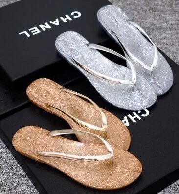 Women's Summer Fashion Crystal Flip-Flops Plastic Beach Jelly Flat Hard-Soled Outdoor Thong Sandals Trendy