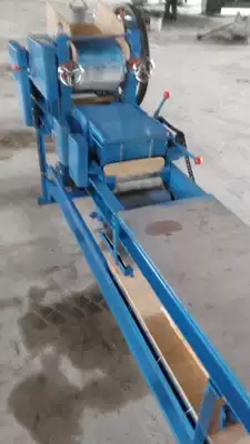 Automatic dumpling skin machine Automatic dumpling skin machine Double-sided sprinkling powder folding skin machine Wonton skin sweeping machine