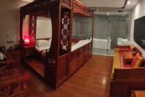 The Qinfu Hotel (South Gong Drum Alley Rear Sea Shop) Yard View Classical Large Bed Room