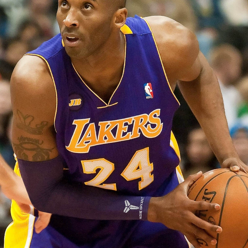 Kobe bóng rổ bảo vệ dụng cụ thể thao băng tay khuỷu tay mỏng và dài khuỷu tay Vòng đeo tay nam và nữ thoáng khí tay áo thấm mồ hôi - Dụng cụ thể thao