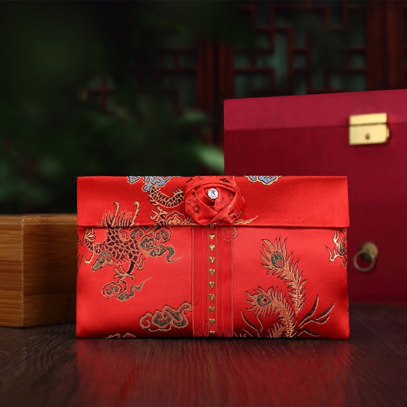 Wedding Gift Gold Bag Wedding Celebration New Year Bouarts Wedding ten thousand Yuan Big Red Bite is a Seal Rose Button-Taobao