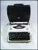Typewriter Hero typewriter Flying fish mechanical English typewriter Old-fashioned portable typewriter