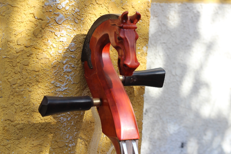 (Horse head qin nagging) Cha Ri Su simple head digging board traditional piano box horse head qin, mid-range horse head qin