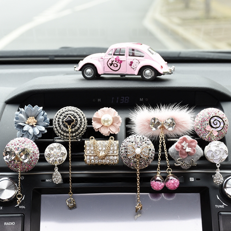 Creative Car Air Outlet Permalink Upscale On-board Air Conditioning Air Outlet Scented Scented Car Perfume Clip Women