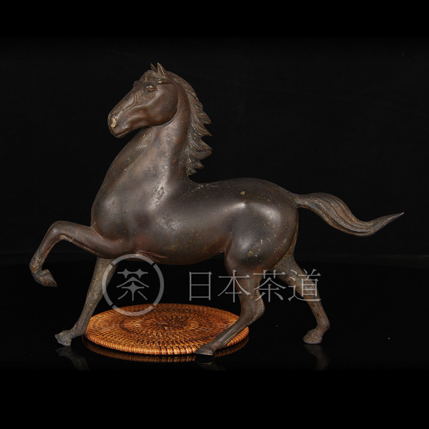 O Japan copper-iron alloy thick and beautiful Jun Ma Japan Old bronze ware Japan Takaoka bronzer 