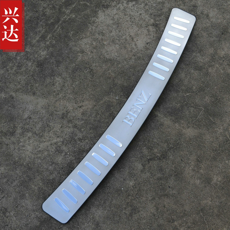 Suitable for 2005 imported Mercedes ML350 special stainless steel rear bumper pedal ML external rear guard