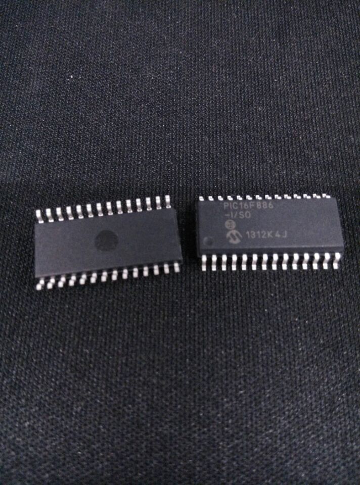 PIC16F886-I SO 8-bit flash memory microcontroller single chip new original SOP28