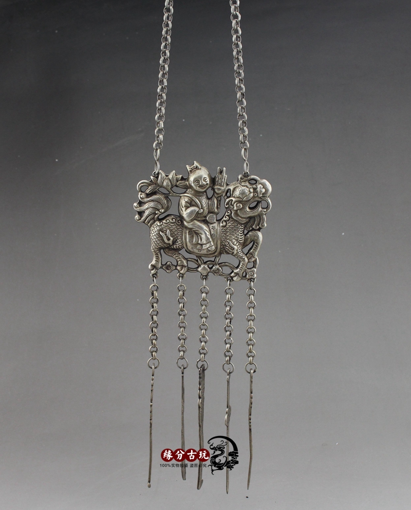 White copper and silver plated exquisite handmade unicorn gift hanging lock digging spoon sword imitation silverware craft gift decoration antiques