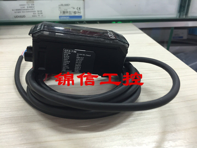 Original installation KEYENCE GT2-71N Kienz displacement sensor