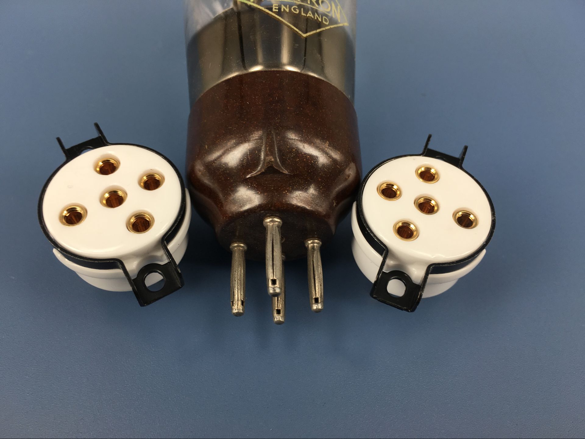 The new 5-foot vacuum tube ceramic tube holder B5 tube holder suitable PX25 PX25 U18 U18 PX4 PX4 RGN1064 RGN1064