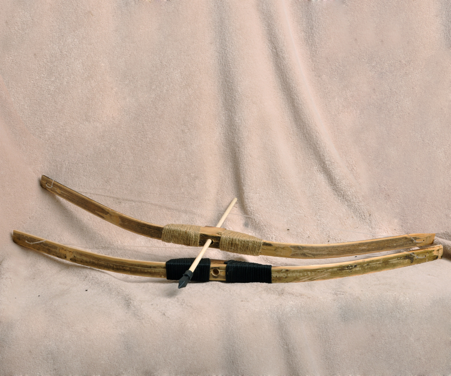 Outdoor children wooden bow soft rubber arrow safety no harm manufacturers direct sales tourist scenic hot selling batch