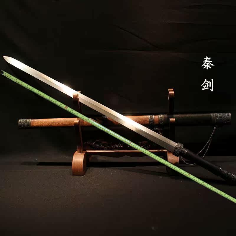 Dragon Springs City Morning Practice Sword with Burning Blades of the Swords of the Tang Swords: The Sword of the Sword and the Sword of the Warring States of the Warring States
