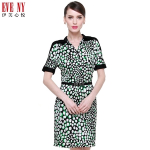 Truy cập chính hãng Eve Xin Yue mùa xuân EVENY thanh lịch lụa sóng áo đầm tag giá 2680 váy trung niên
