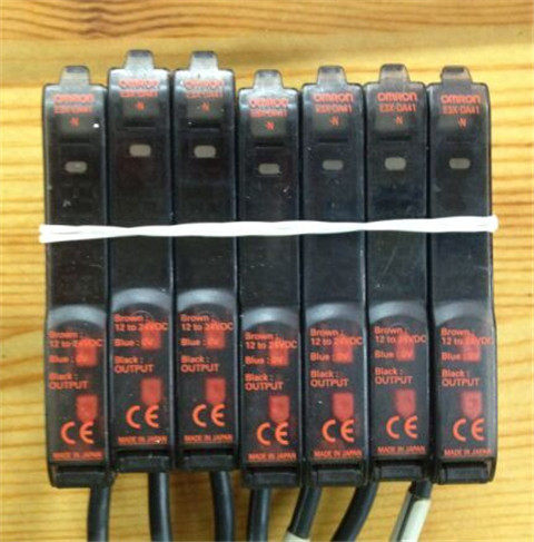 Special price for sale of original engineering afterstock OMERONOMRON amplifier E3X-DA41-N long line pretty