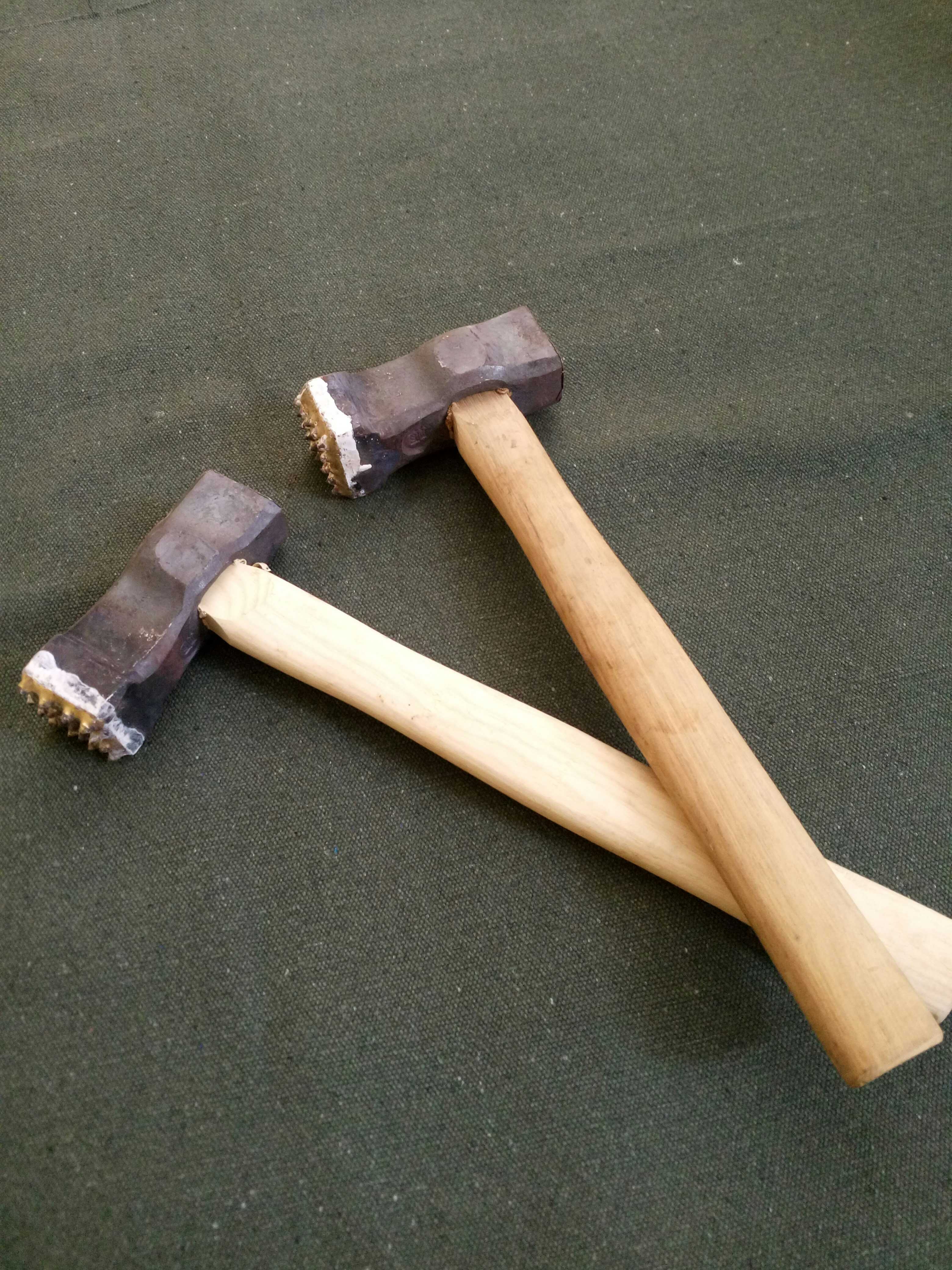 Fly over the alloy hammer at 16:25 Mao hammer flower hammer tooth surface hammer exclusively on the ground smashing stone breaking hammer