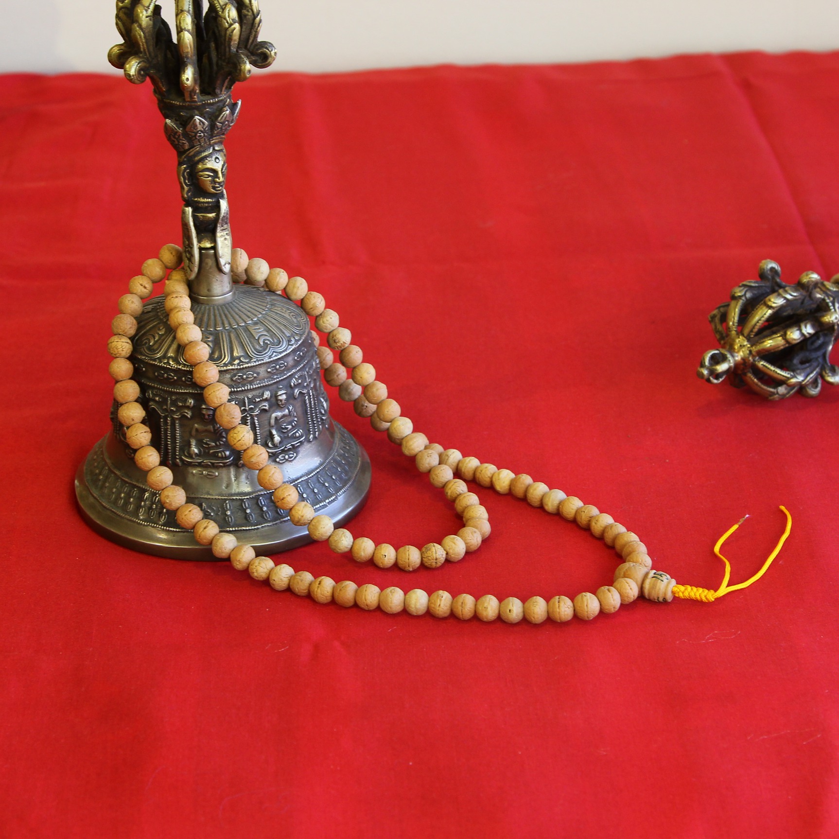 Candida Buddha beads primary color Nepal Xiaofeng Eye Bodhi 108 Bodhi Seed 9mm No Polished-B