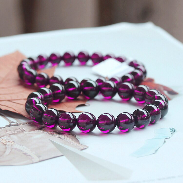 Natural Brazilian purple tooth black garnet hand glass body ladies' girlfriends crystal fashion jewelry old mine gem