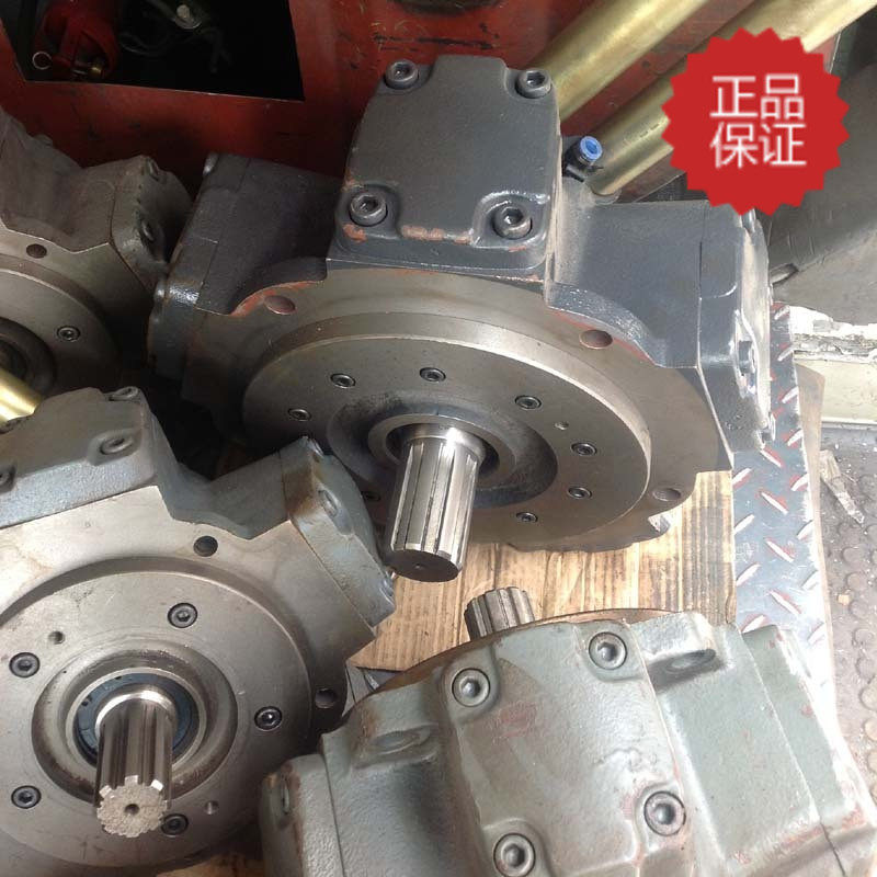 Original RIVAZZI oil motor, B1-400 injection molding machine for special use, can replace the domestic Intem,