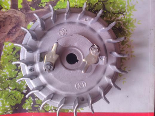 Linhua Ouligen Emei Lin Xingxing tiger large chain saw flywheel magnetic motor domestic large chain saw flywheel
