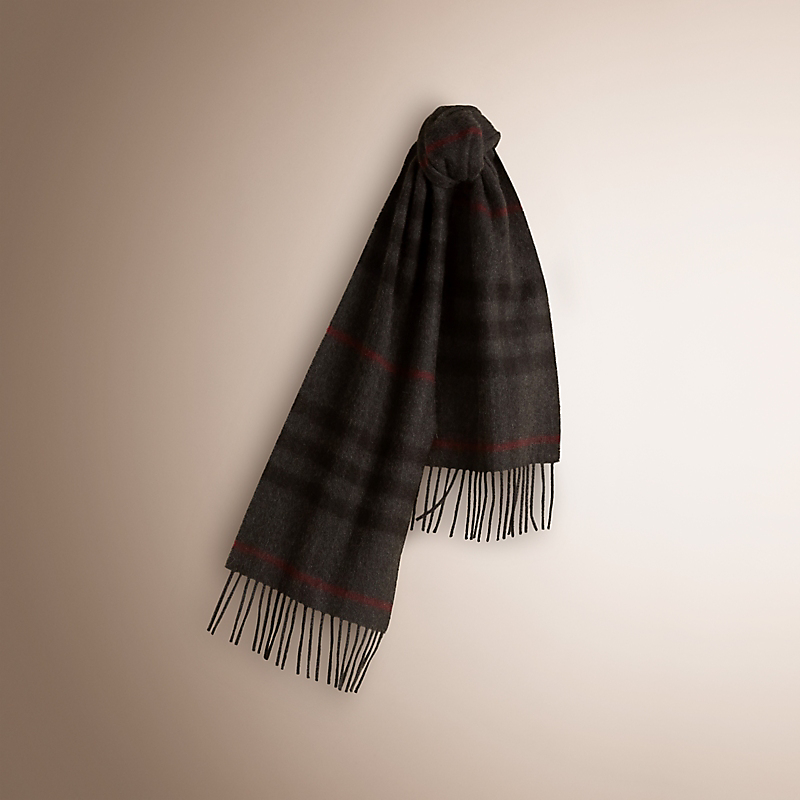 Burberry博柏利 Heritage 格纹经典羊绒围巾 39295231