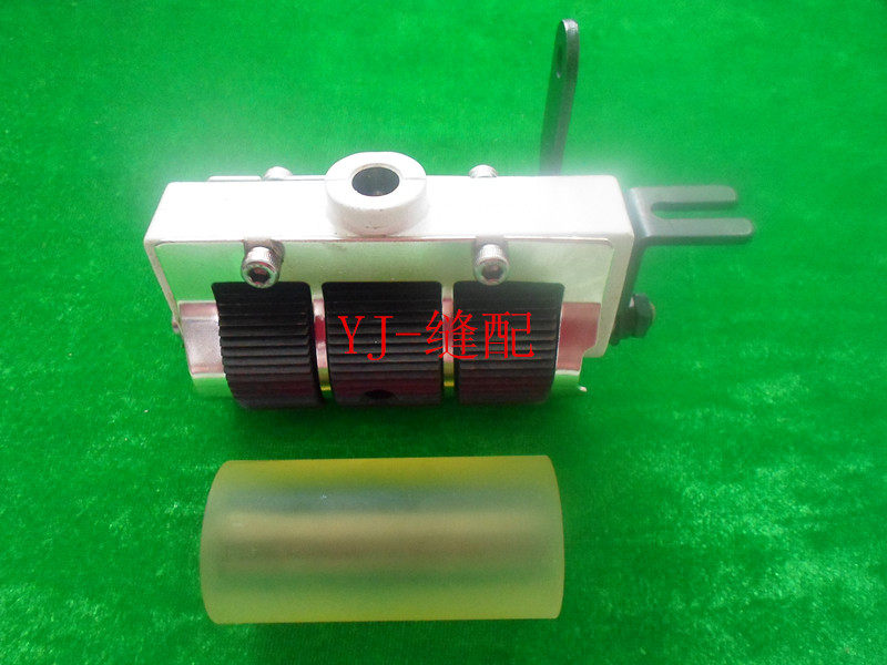 Industrial sewing machine accessories Sembo multi - needle machine towel wheel 1412 new iron - teeth rear tug original quality