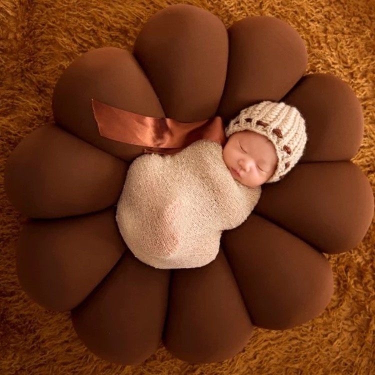 Children's photography props are too petals assistant circle photo studio baby full moon hundred days photo shooting auxiliary pillow cushion