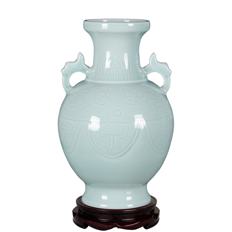 Imitation of qianlong archaize manual powder green ears vase home furnishing articles sitting room adornment jingdezhen ceramics arts and crafts
