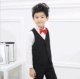 Chàng trai mặc vest phù hợp với trẻ em vest phù hợp với chàng trai chủ hoa cô gái trẻ lớn đàn piano biểu diễn phù hợp với nhỏ