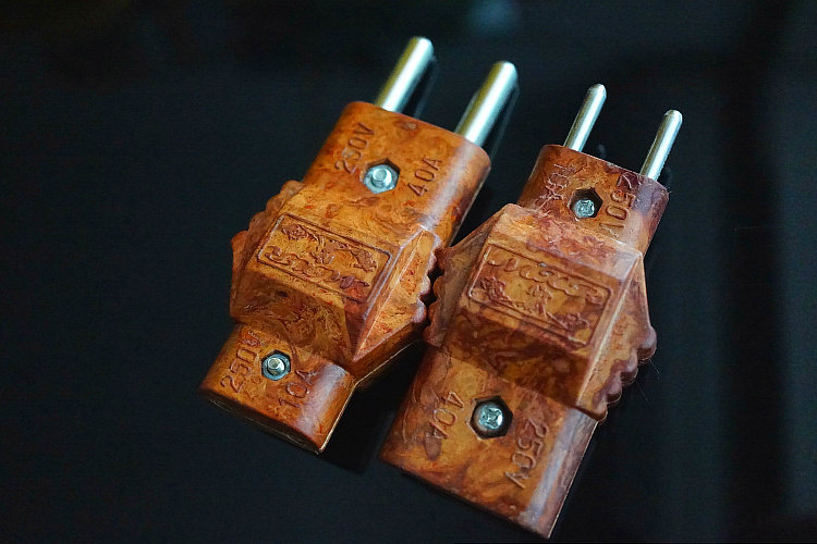 High quality Xia Runk 10A and 40A Mutual transfer of light rubber wood plug Mutual electric wood plug for the insertion of silicon plug