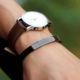 Vòng tay đơn giản nam Nhật Bản và Hàn Quốc của titan thép cá tính trang sức cặp vợ chồng hipster vòng đeo tay tùy chỉnh màu đen trẻ chuỗi trầm hương Vòng đeo tay Cuff