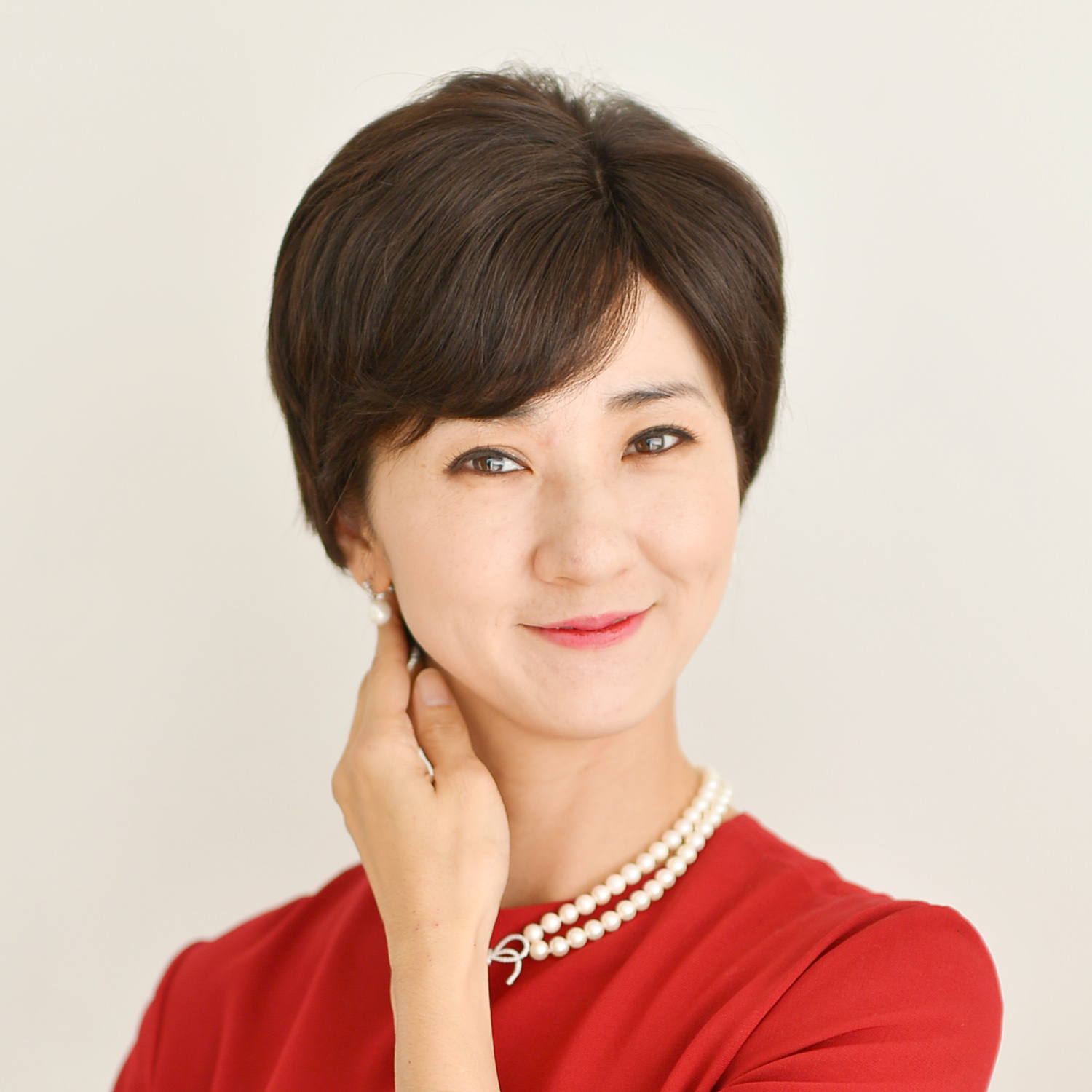 中老年真发假发短发女士蓬松发型 分缝头皮中年妈妈假发整顶发套